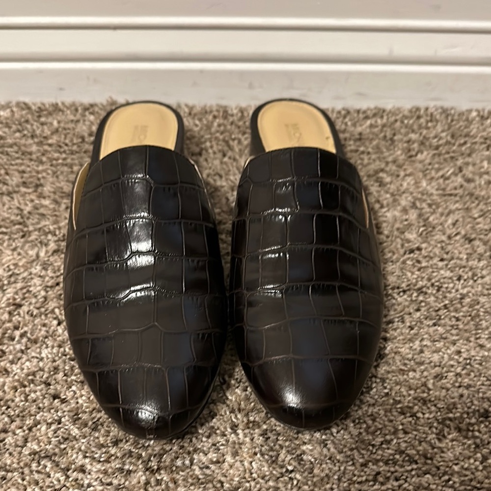 Black croc effect mules